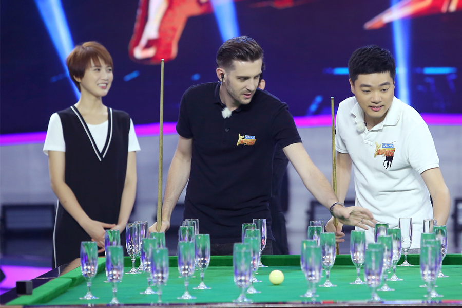 吸引着无数 吸引着无数